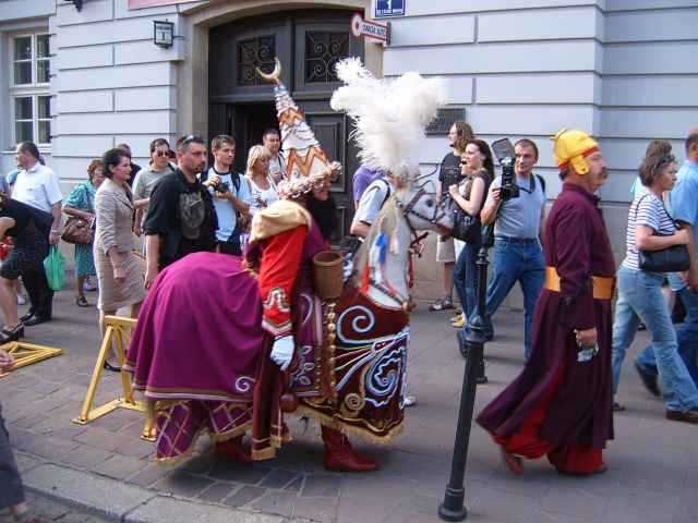 Krakau Lajkonik-Umzug Mongolen Holzpferd